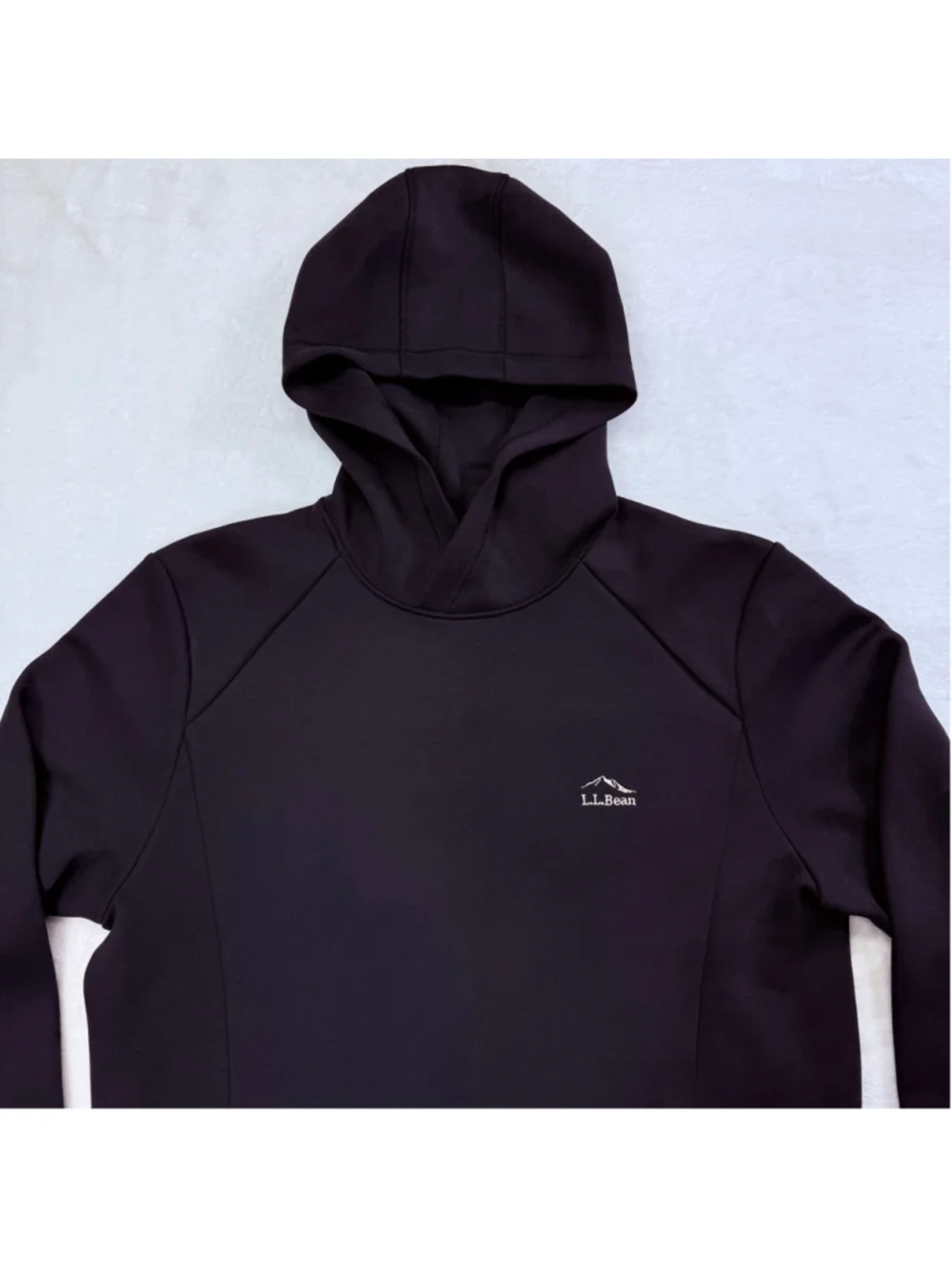 Men's LL Bean Black Hoodie Sweatshirt Medium Regular Slightly Fitted